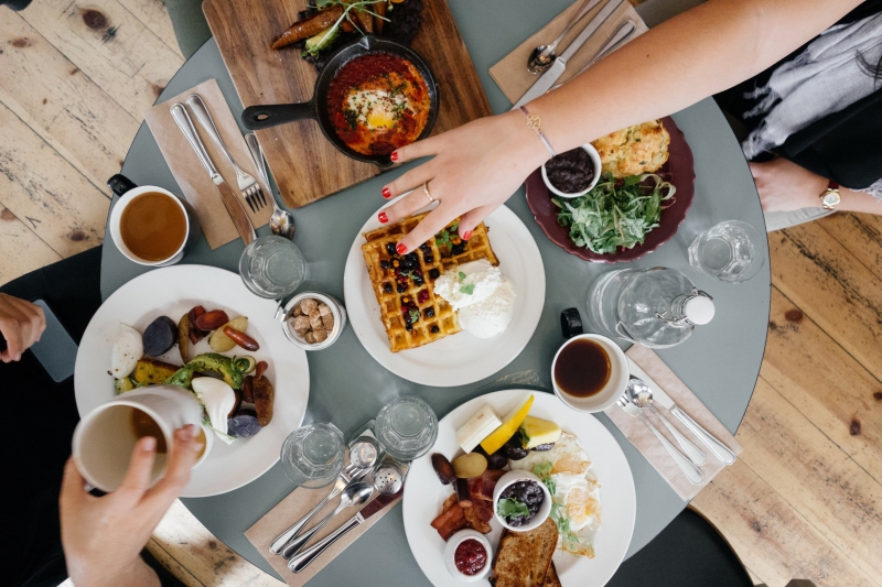 restaurant-RAMATUELLE-min_breakfast-690128